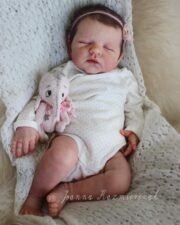 Gloria (twin) - Image 6